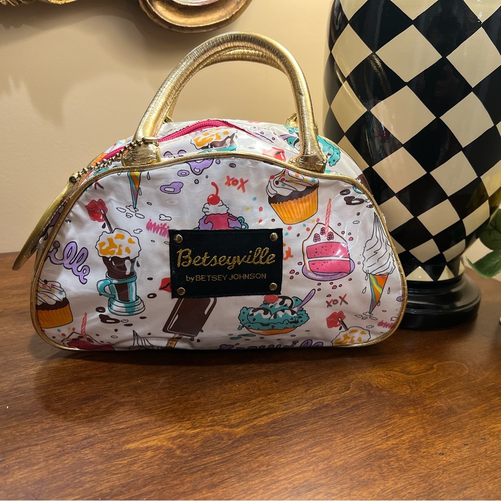 BETSEY JOHNSON BETSEYVILLE ICE CREAM Purse